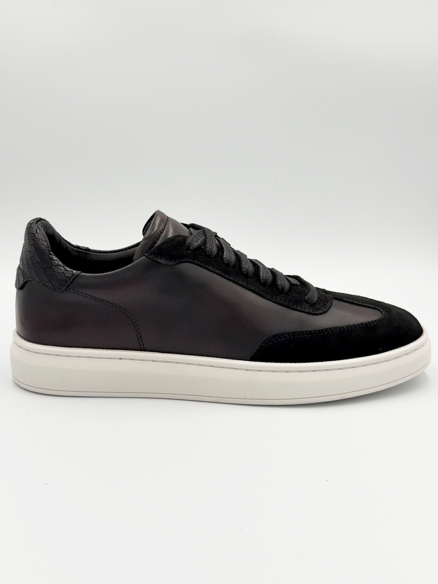 Vanguard Oxblood Sneakers