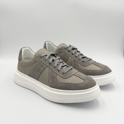 Nova Court Sneaker